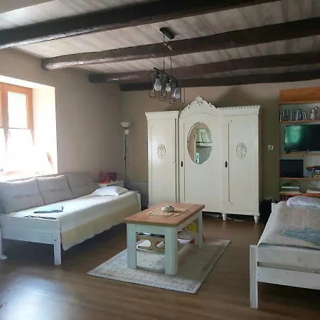 Nyaraló Jonatan A Hegyi Kunyho Szuha